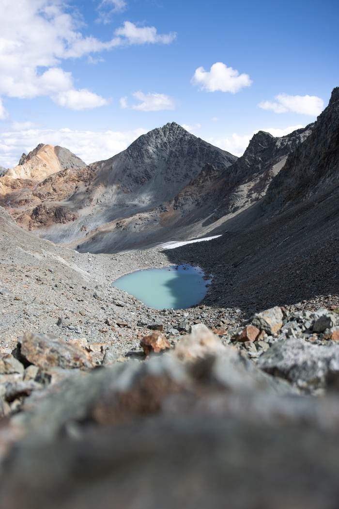 Bergsee unter dem Grat, Engadin